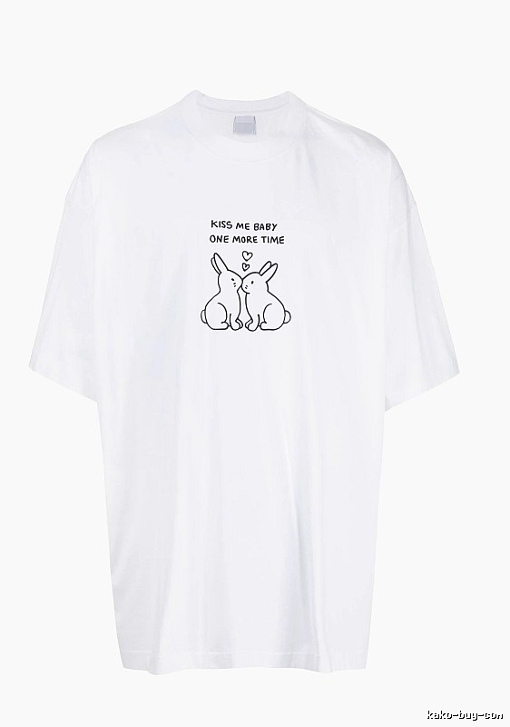 Urban Statement graphic T-shirt Black Colorful Lucky with Casual Appeal