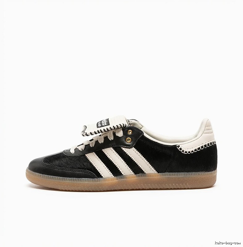 Adidas retro black and white canvas shoes