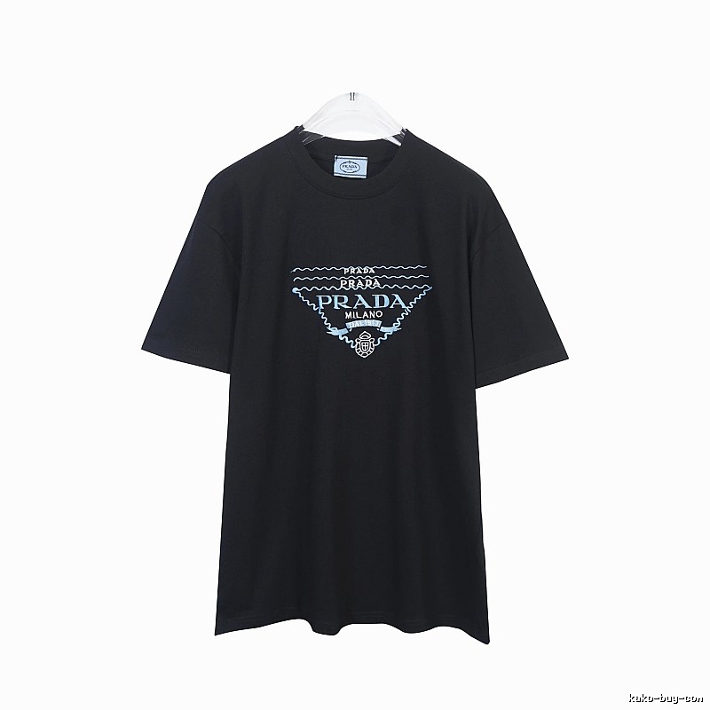 Amiri Gift Ready Logo T-shirt Black Small AM with Standout Detail