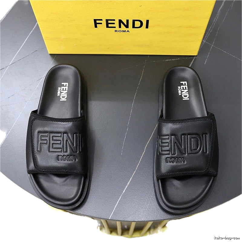 Fendi Roma Minimalist Style Black Slippers