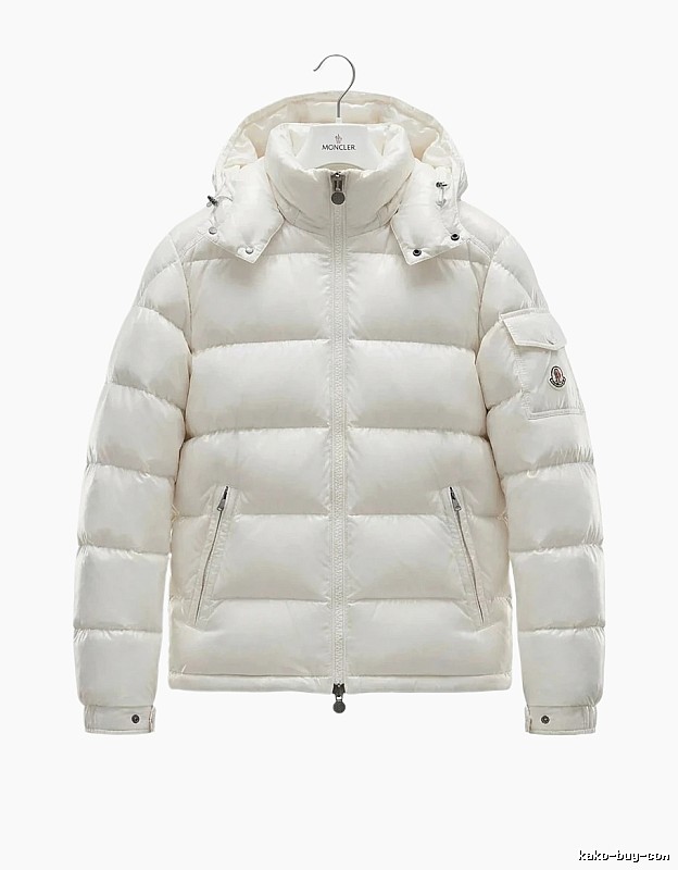 Moncler shiny and fashionable white down jacket