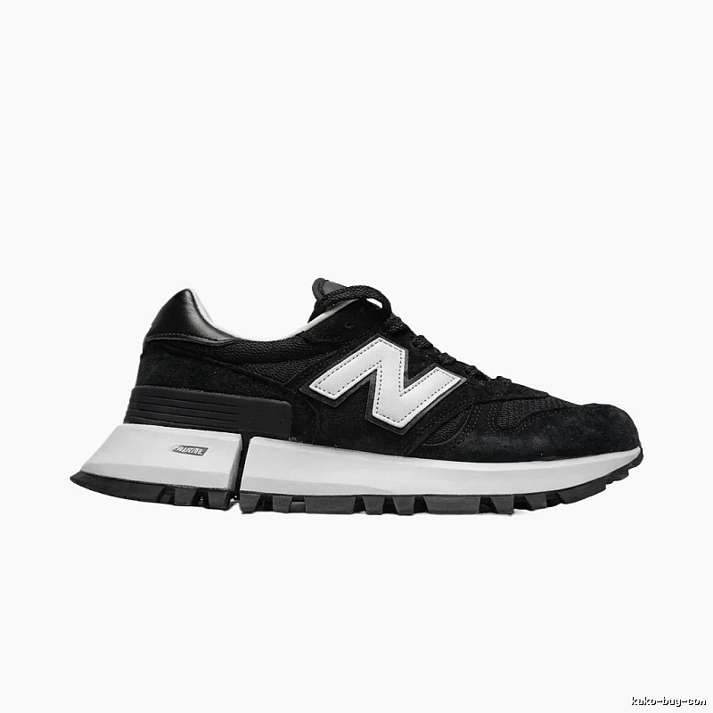 New Balance retro black and white sports shoes